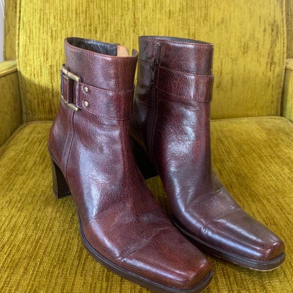 Vintage Via Spiga Leather Heel Boots